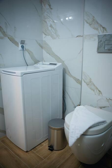 Irresistable Studio In The Heart Of Ксанти Екстериор снимка